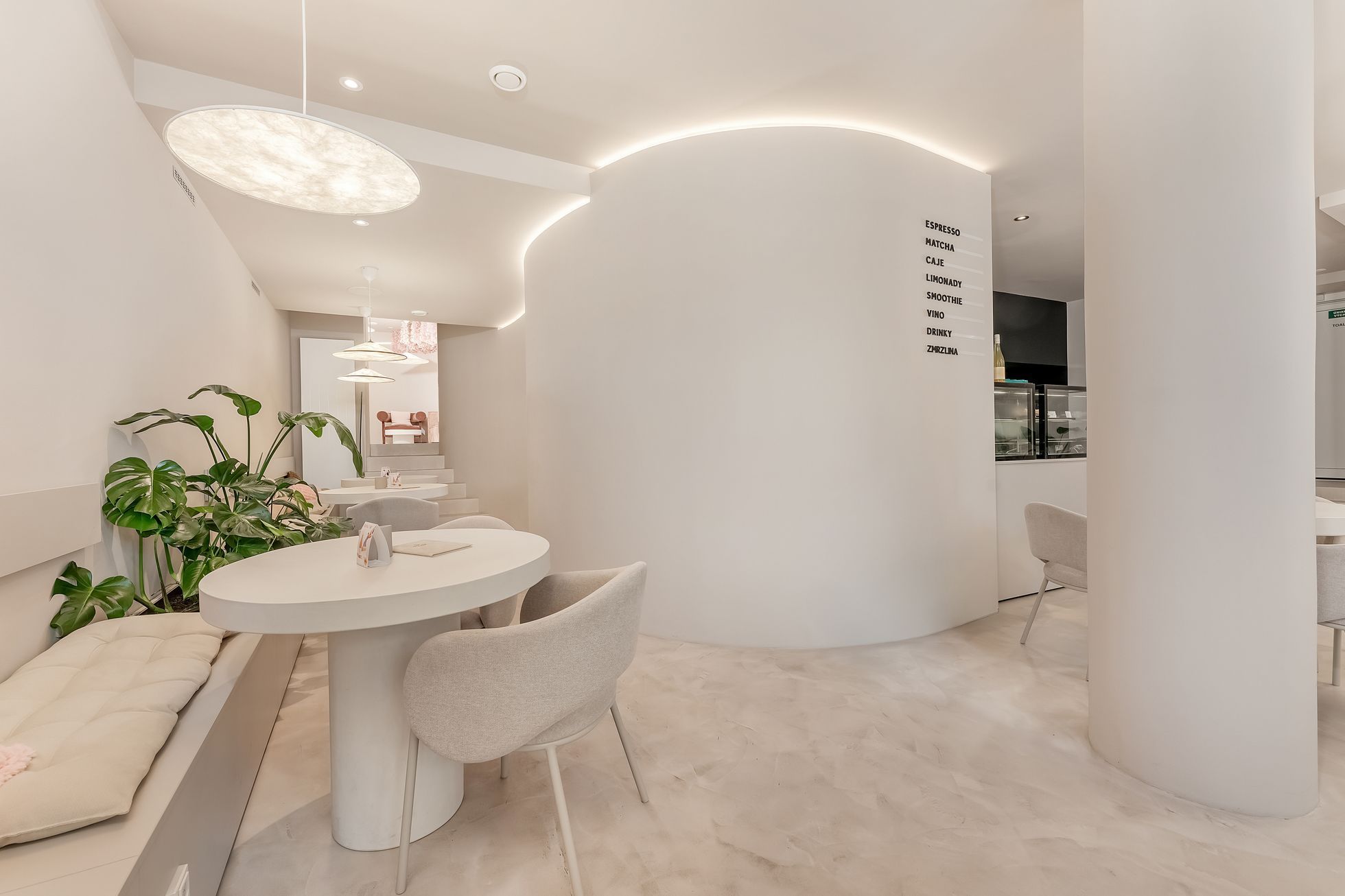 Sakura, kavárna, feng šuej, interiér, architektura, design