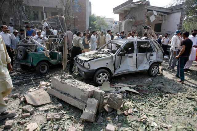 Výbuch v Láhauru