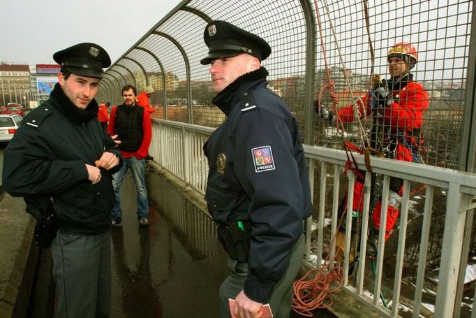 I tam byla policie v pohotovosti