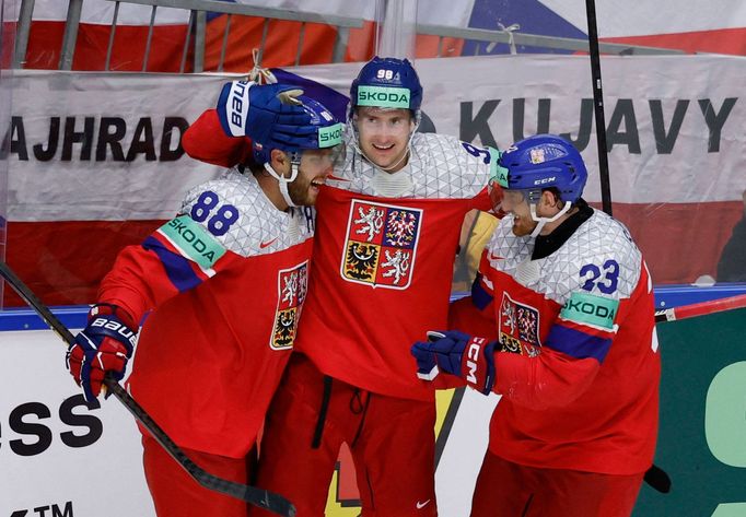 Martin Nečas slaví gól v zápase MS 2025 Česko - USA