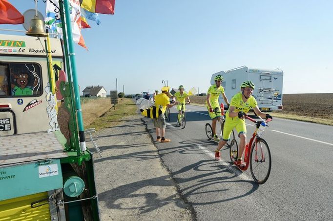 Na koloběžkách po trase Tour de France 2013