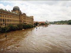 Praha pod vodou.