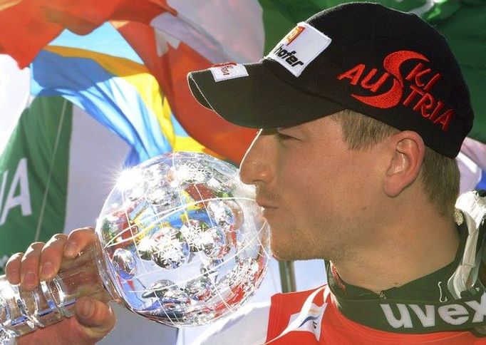 Bormio - A z triumfu v závodu i v celkovém pořadí Super-G se mohl těšit Rakušan Hannes Reichelt