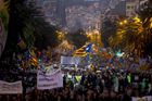 Na demonstraci v Barceloně se sešlo 750 tisíc lidí. Požadovali propuštění katalánských politiků