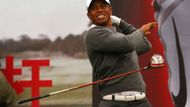 Největší smolař: Tiger Woods. Měl být hlavním tahounem amerického rydercupového týmu, ale úplně vyhořel. Za celý víkend přidal na konto USA jen půl bod a musel se dívat, jak Evropa znovu zvedá pohár nad hlavu. V průběhu roku navíc spadl na místo světové trojky.