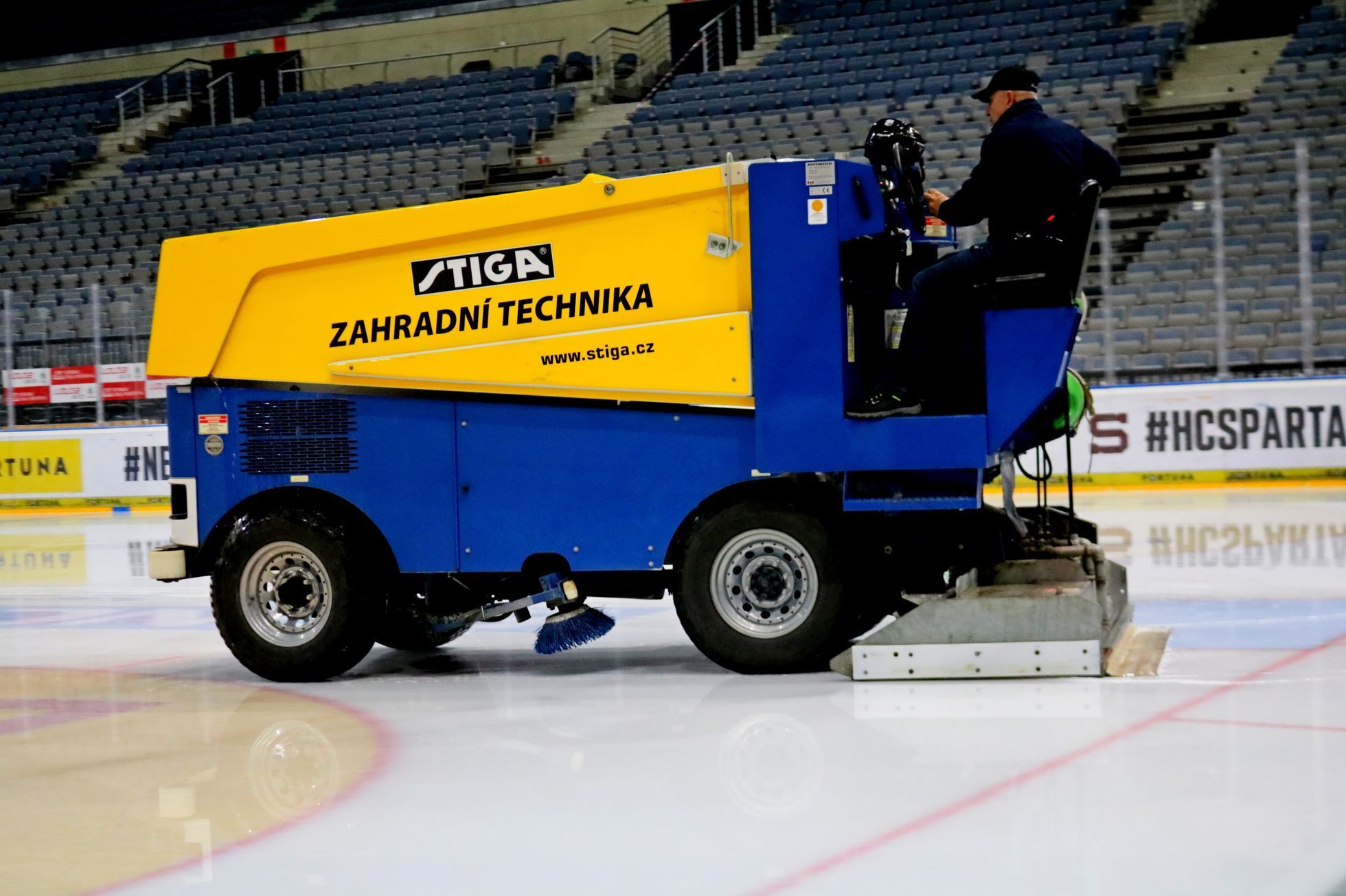 Rolba Zamboni O2 Aréna