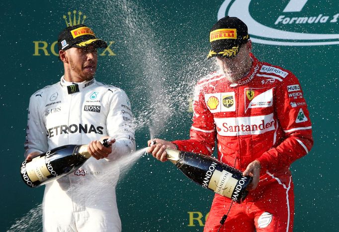 F1, VC Austrálie 2017: Lewis Hamilton, Mercedes a Sebastian Vettel, Ferrari