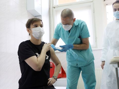 Registrace pro všechny od 1. února je nejistá. Stát uvažuje, že upřednostní lidi 65+