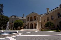Nejdražší vilu v USA koupila mladá britská miliardářka