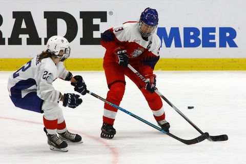 Zrušit MS bylo správné, vzkazuje z Ruska kapitánka. Šance na olympiádu je pořád velká