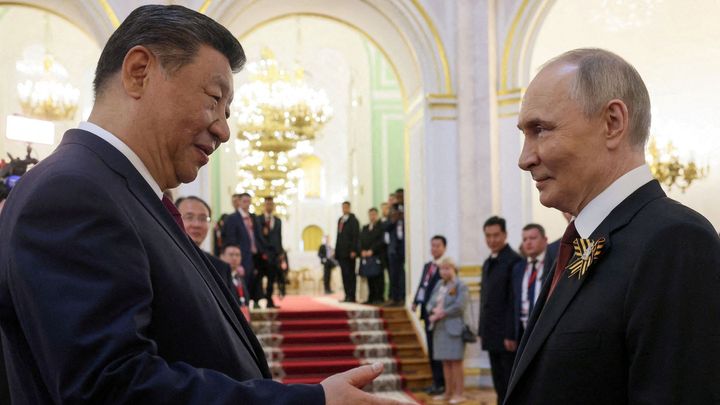 Červený koberec pro Putina. V Číně ladí strategii s protiváhou Západu; Zdroj foto: Reuters