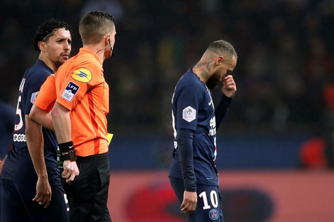 Soccer Football - Ligue 1 - Paris St Germain v Bordeaux - Parc des Princes, Paris, France - February 23, 2020   Paris St Germain's Neymar is shown a second yellow and red