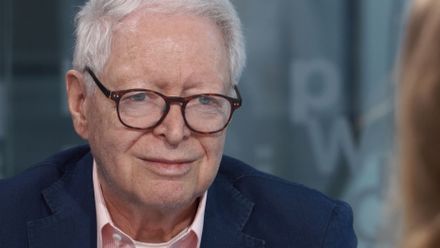 Jeho lék pomáhá milionům lidí a vydělal miliardy dolarů. Pronásleduje mě štěstí, říká Vilček