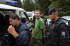 Policisté se vraceli z Modravy, těžce havarovali