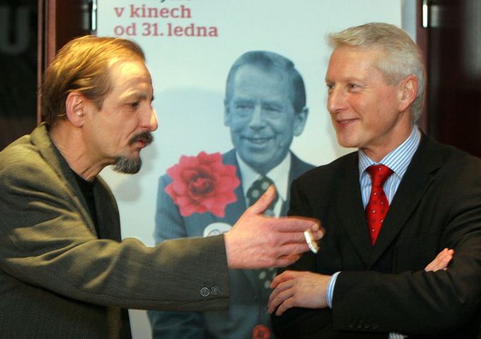 Premiéra Občana Havla: režisér Miroslav Janek a někdejší Havlův mluvčí Ladislav Špaček.