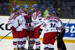 Čeští hokejisté mají před druhým zápasem ve Finsku stále šanci na triumf v EHT