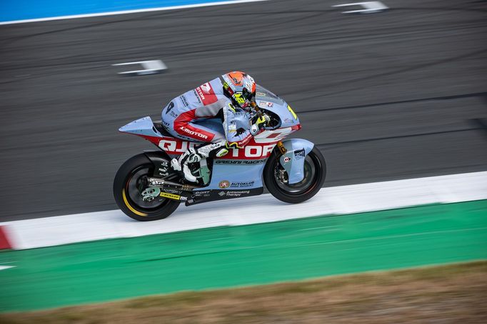 Filip Salač na motocyklu Moto2 týmu Gresini Racing při VC Nizozemska 2023