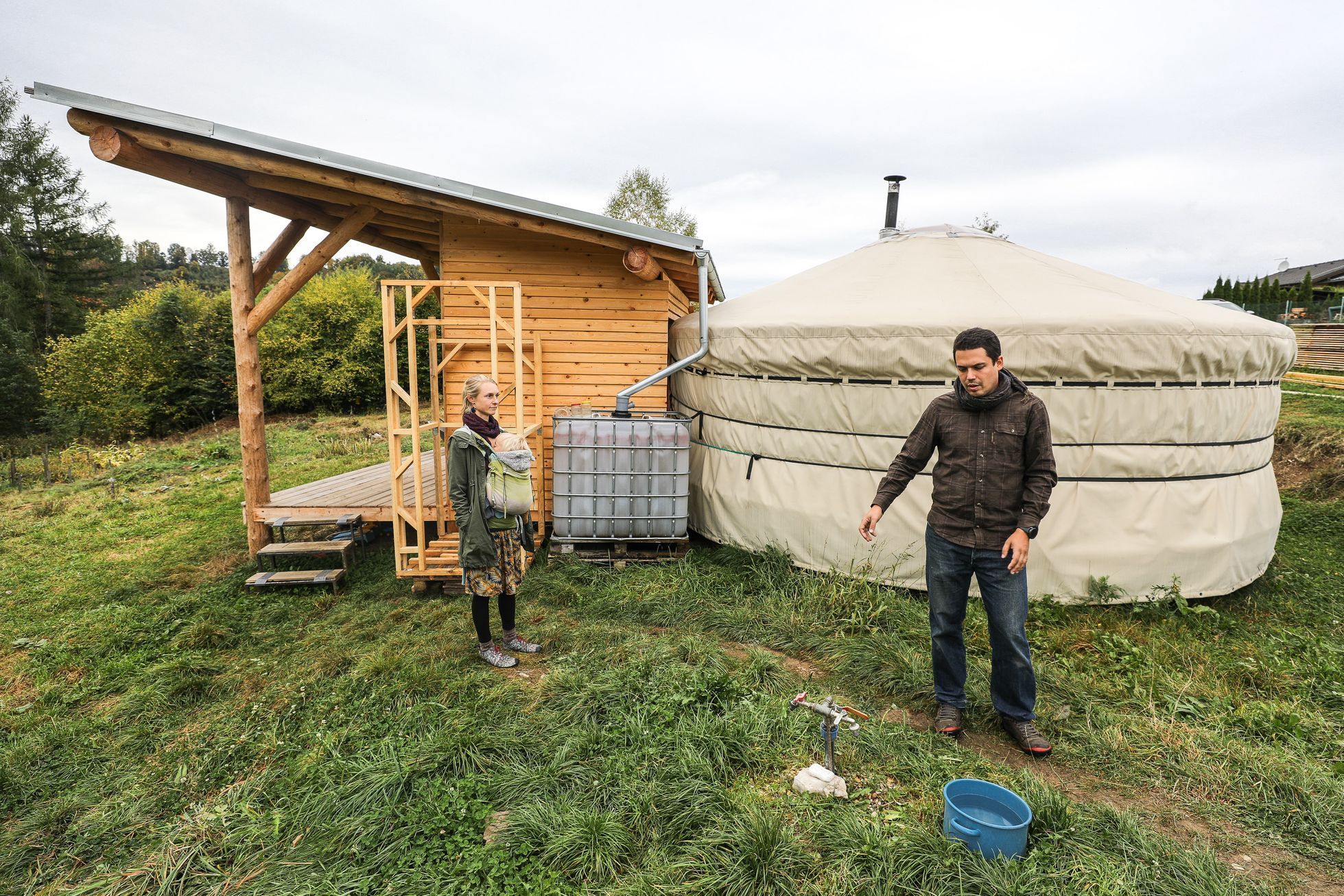 Rodina žijící v jurtě - Kryštof a Šárka Herrmannovi, Soběšín