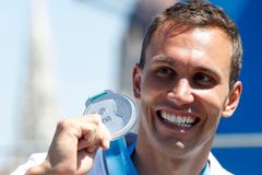 Skokan do vody Navrátil vyhrál závod na Krymu. Pobouřil tím ministerstvo i Ukrajinu