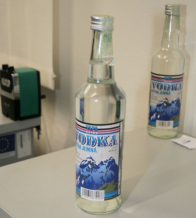 Etiketa Vodky jemné od Vapa Drink, další láhev, v níž byl objeven metanol