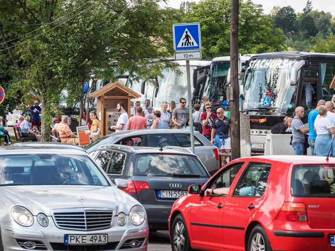 Overturismus: Turistická apokalypsa v Adršpachu během svátku Nanebezetí Panny Marie