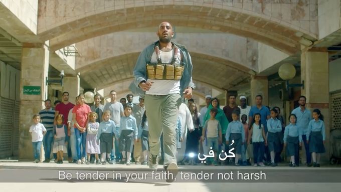 V reklamním spotu firmy Zain oběti teroristických útoků konfrontují sebevražedného atentátníka.