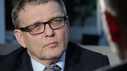 Juncker jako hrobař EU? Komise nesmí vztahy eskalovat, překotná integrace je bláznivá, říká Zaorálek