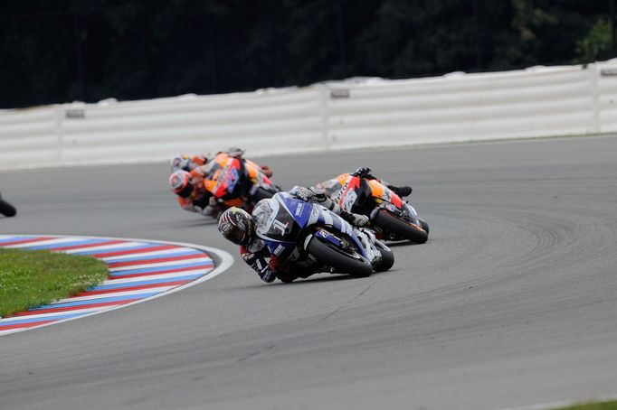 Motocyklový jezdec Jorge Lorenzo ze Španělska na GP České republiky v Brně 2011.