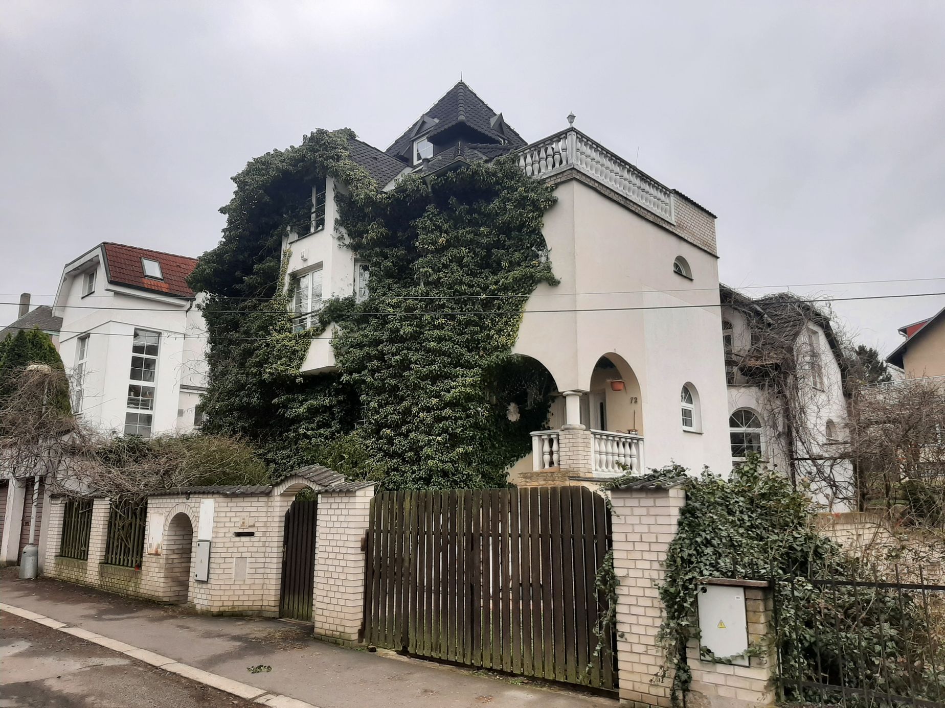 Hodkovičky, vila