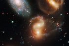 Skupina pětice galaxií zvaná Stephanův kvintet objevená v roce 1877 Edouardem M. Stephanem.