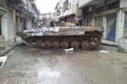 Syrská armáda s ruskou podporou dobyla město poblíž hranice s Tureckem