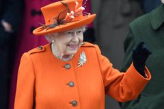 Královský protokol je nesmysl, řekla Alžběta II. bývalé první dámě USA