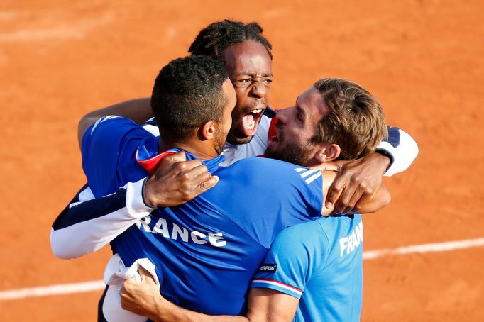 DC, Francie-ČR: Jo-Wilfried Tsonga, Gael Monfils a kapitán Arnaud Clement