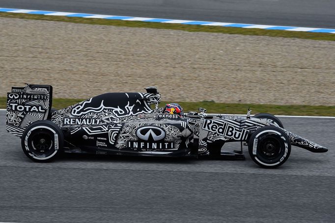 F1 2015: Daniil Kvjat, Red Bull