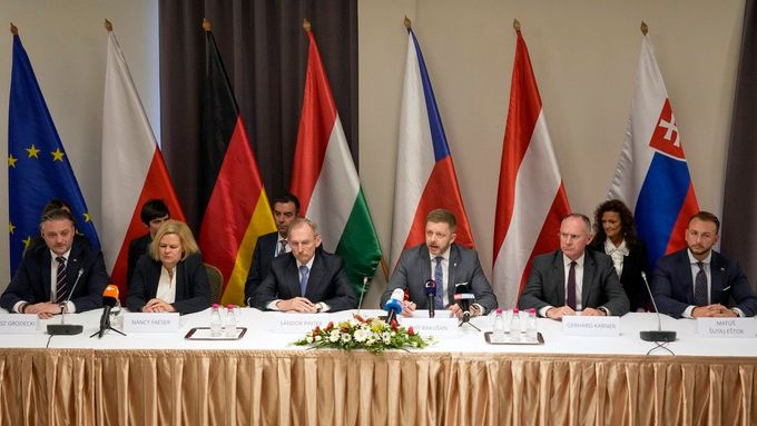 Jednání Visegrádské skupiny a Německa a Rakouska v maďarském Szegedu
