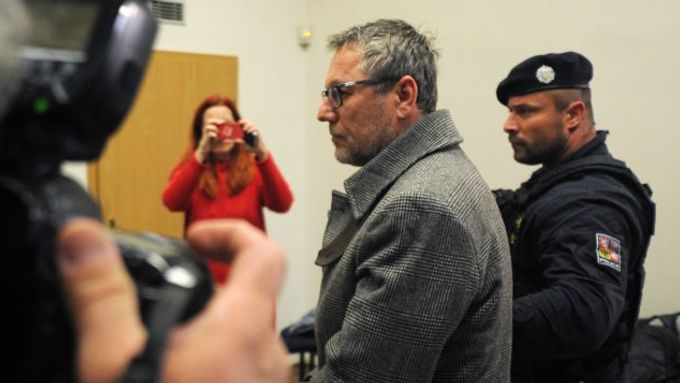 Obviněný bývalý starosta Varnsdorfu Stanislav Horáček je stíhán ve vazbě.