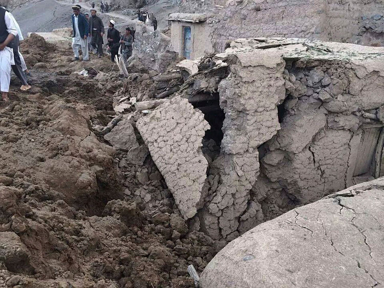 Tragický sesuv půdy v Afghánistánu