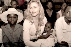 Madonninu adopci v Malawi komplikuje údajný otec dítěte