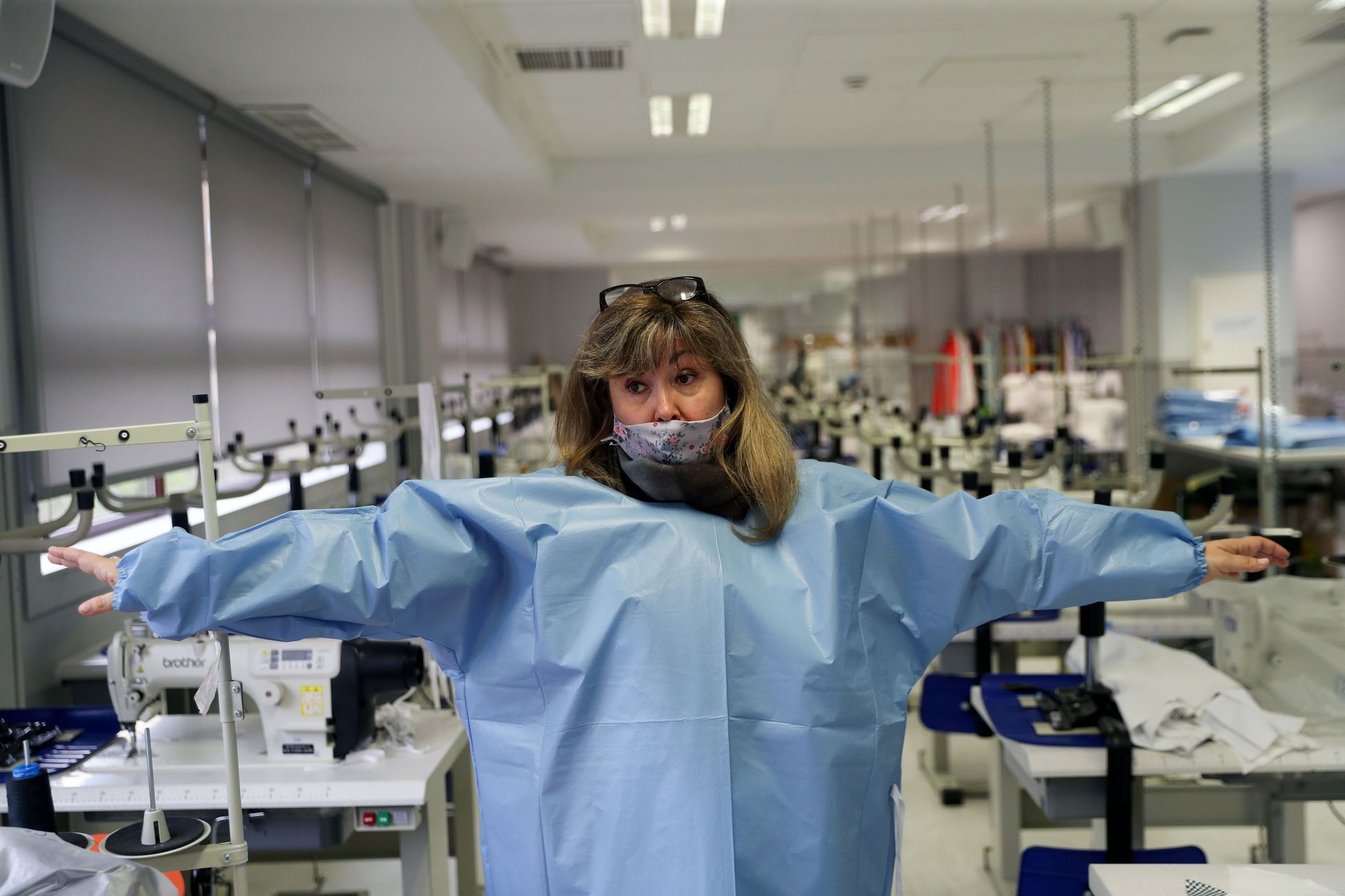 Španělsko koronavirus ochranný oblek