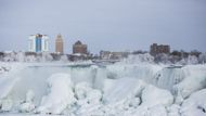 Americký vodopád (American Falls) patří do trojice vodopádů, které dohromady tvoří Niagarské vodopády.