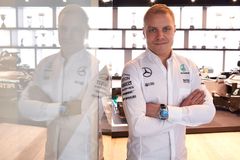 Velká rošáda zpečetěna: Rosberga nahradí v Mercedesu Bottas, Massa zůstane ve formuli 1