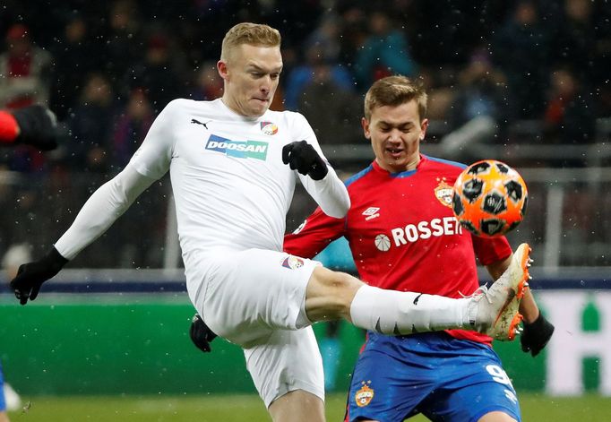 fotbal, Liga mistrů 2018/2019, CSKA Moskva - Plzeň, Roman Procházka a Fjodor Čalov