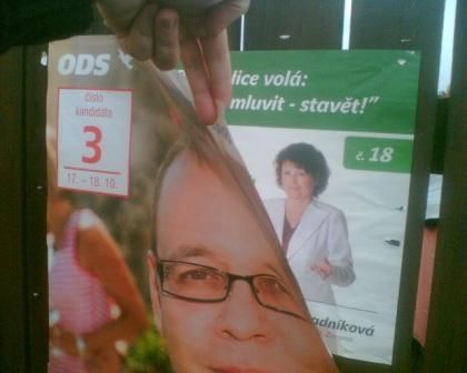 Přelepený plakát Strany zelených