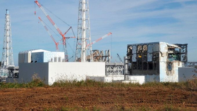 Do poškozené atomové elektrárny Fukušima se 12. listopadu 2011 poprvé oficiálně dostali zástupci médií. V důsledku březnového zemětřesení a následné vlny tsunami unikala do okolního prostředí radioaktivita, šlo o druhou nejhorší nehodu jaderné elektrárny po Černobylu.