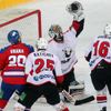 KHL, Lev Praha - Čeljabinsk: Petr Vrána - Michael Garnett, Jevgenij Katišev, Alexander Šinin
