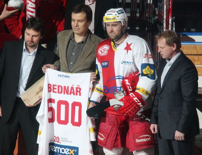 Utkání hokejové extraligy Slavia vs. Třinec (Bednář)