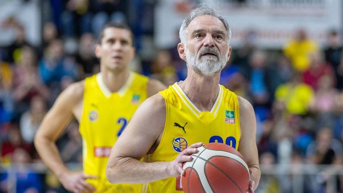 Ivan Trojan, Opava - Písek, basketbal