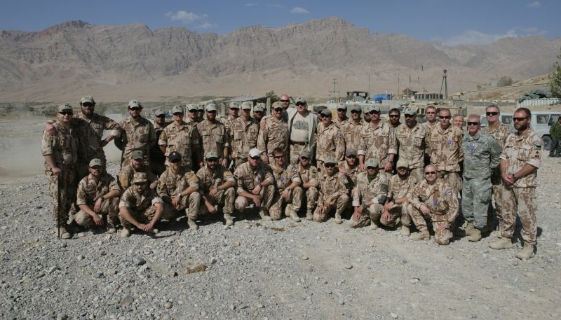 Premiér Mirek Topolánek utajeně navštívil české vojáky v Afghánistánu