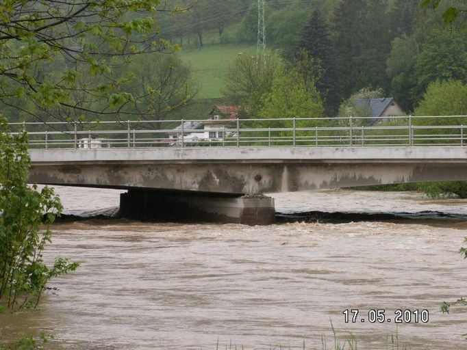 Situace v obci Bystřička na Vsetínsku.