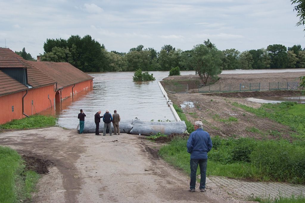 Mělník - povodeň / 4.6. / On-line